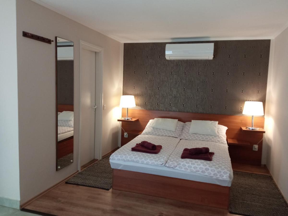 Markal Apartman Heviz Bagian luar foto