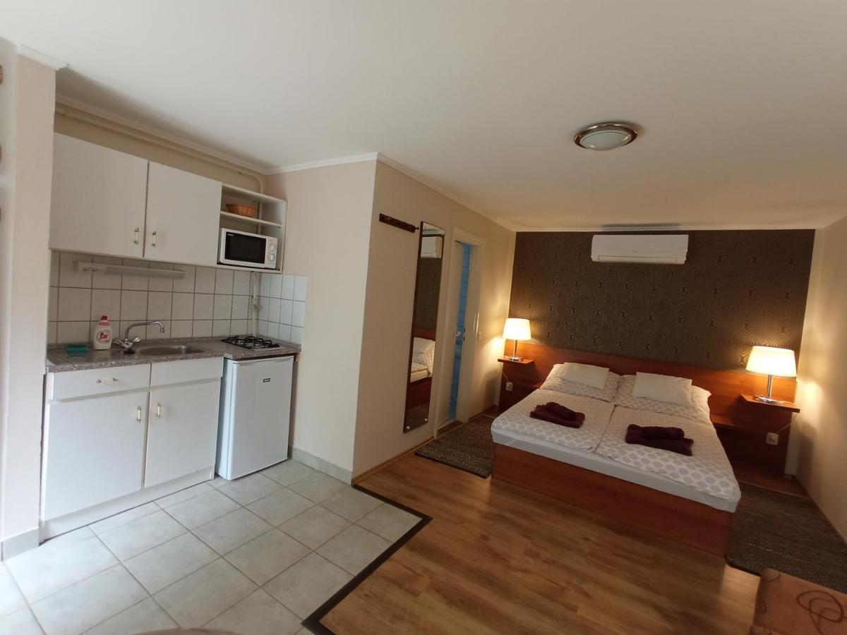 Markal Apartman Heviz Bagian luar foto