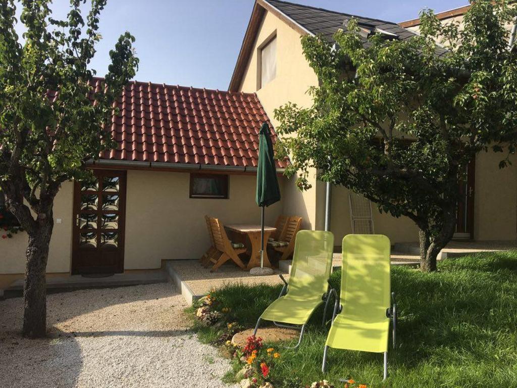 Markal Apartman Heviz Bagian luar foto